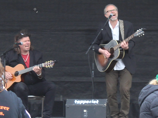 Jan Hilmar og hans faste musikmakker gennem mange år Jacob Rønne på Maj Marked i Borup 2025